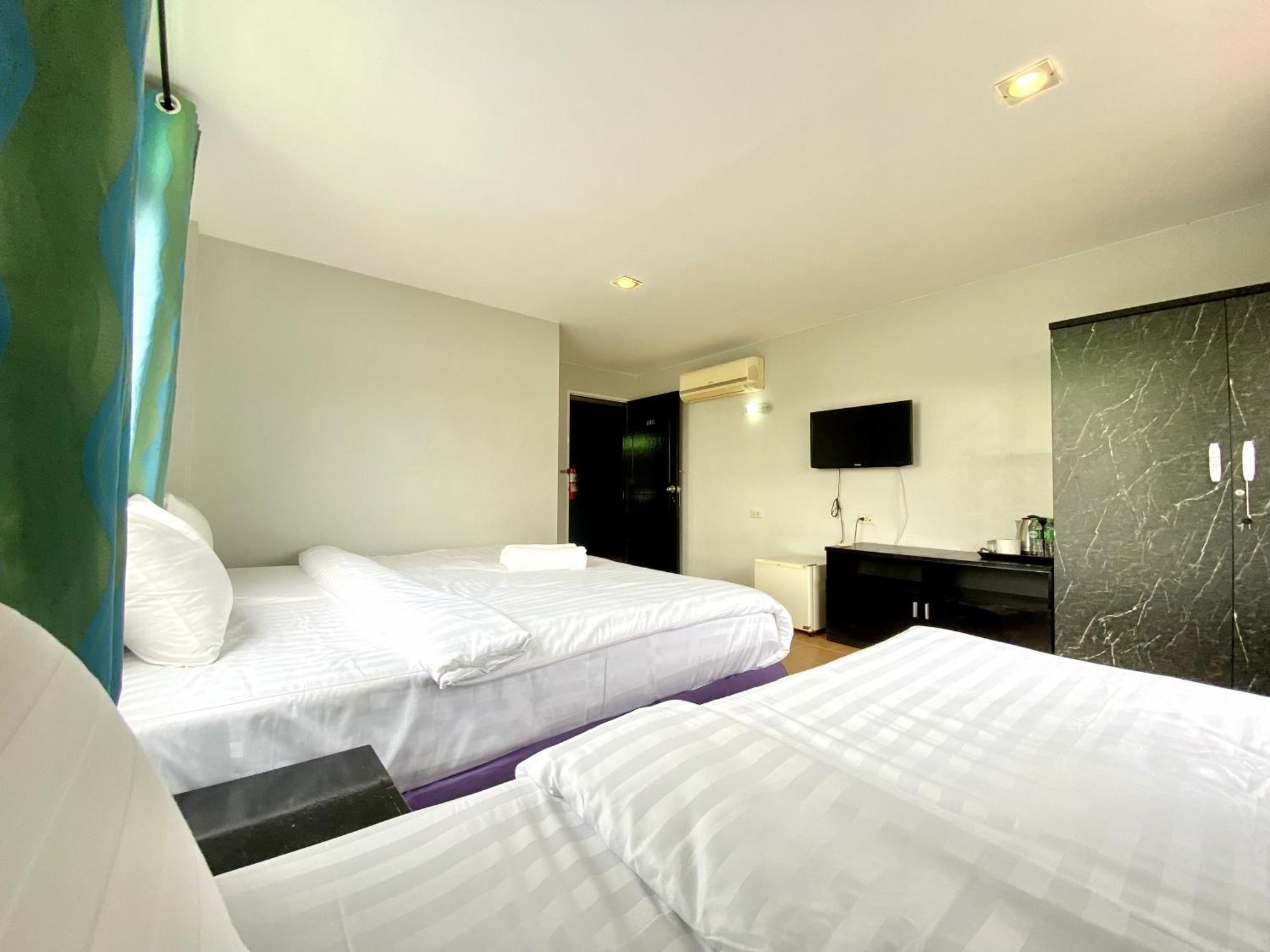 Beachwalk Minotel Patong Εξωτερικό φωτογραφία