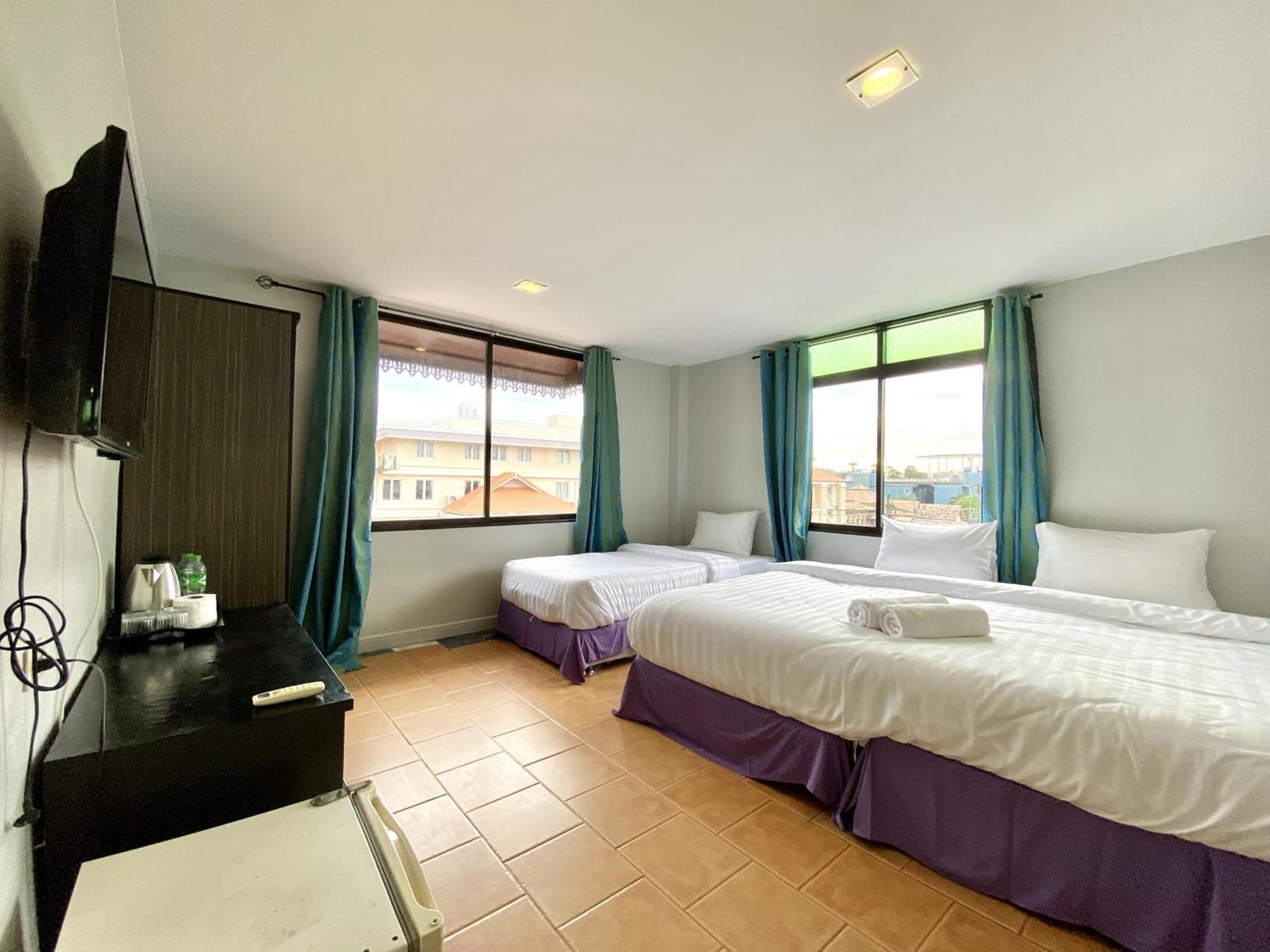 Beachwalk Minotel Patong Εξωτερικό φωτογραφία